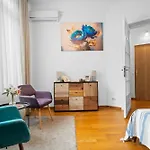 Golden Residences - Private Building With 2 In Old Town Appartamento Bucarest