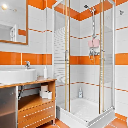 Golden Residences- Private Building With 2 Individual Apartments In Old Town * Bucarest