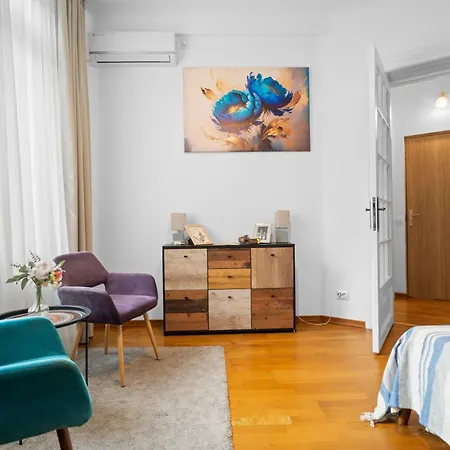 Golden Residences - & Penthouse In Old Town Apartamento Bucarest