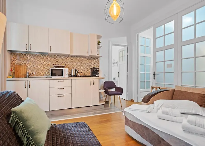 Apartman Golden Residences - & Penthouse In Old Town Bukarest