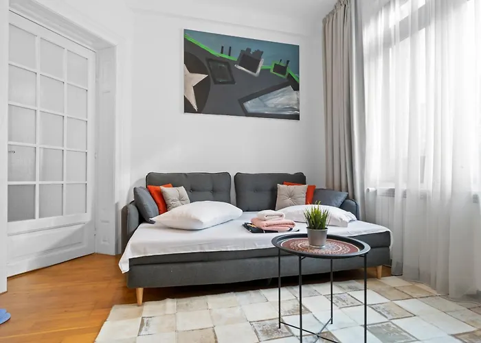 Golden Residences - & Penthouse In Old Town Apartment *