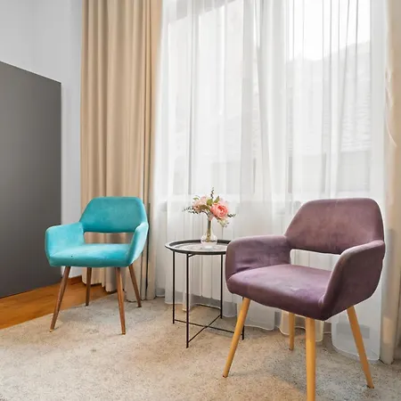 Golden Residences - & Penthouse In Old Town Διαμέρισμα *