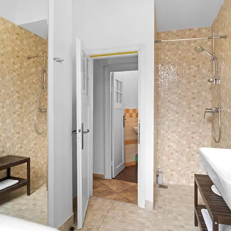 Golden Residences - & Penthouse In Old Town דירה בוקרשט